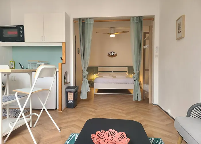 Cosy Et Calme - Centre Historique Apartment Montpellier